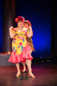 Burlesque Paradise 25.3.2023 Saivo-salissa Rovaniemellä. Kuvaaja Elli Alasaari.