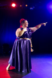 Burlesque Paradise 25.3.2023 Saivo-salissa Rovaniemellä. Kuvaaja Elli Alasaari.